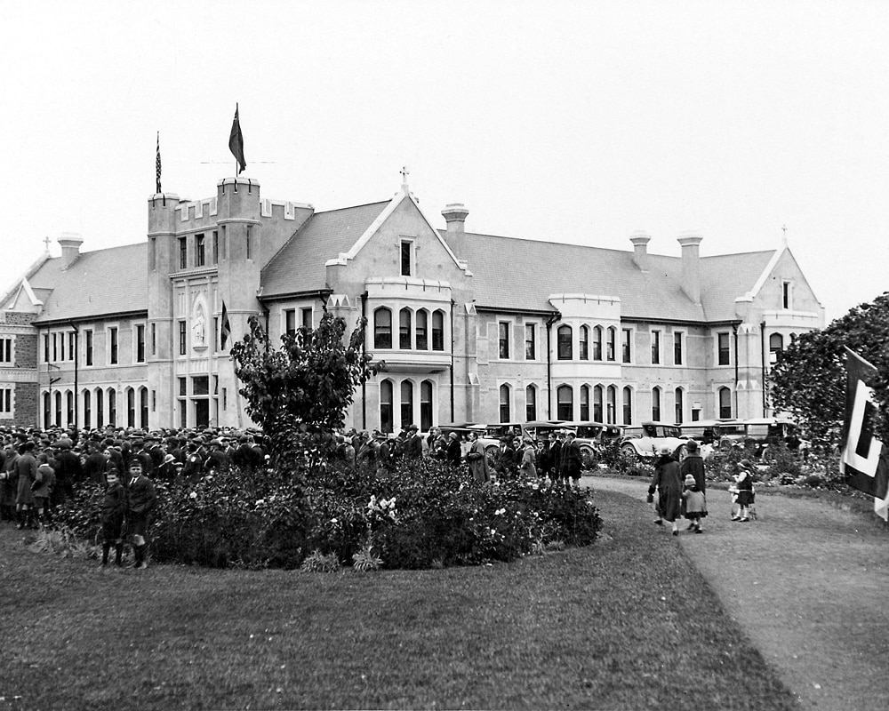 picture of Mt Magdala Convent 1920s Christchurch